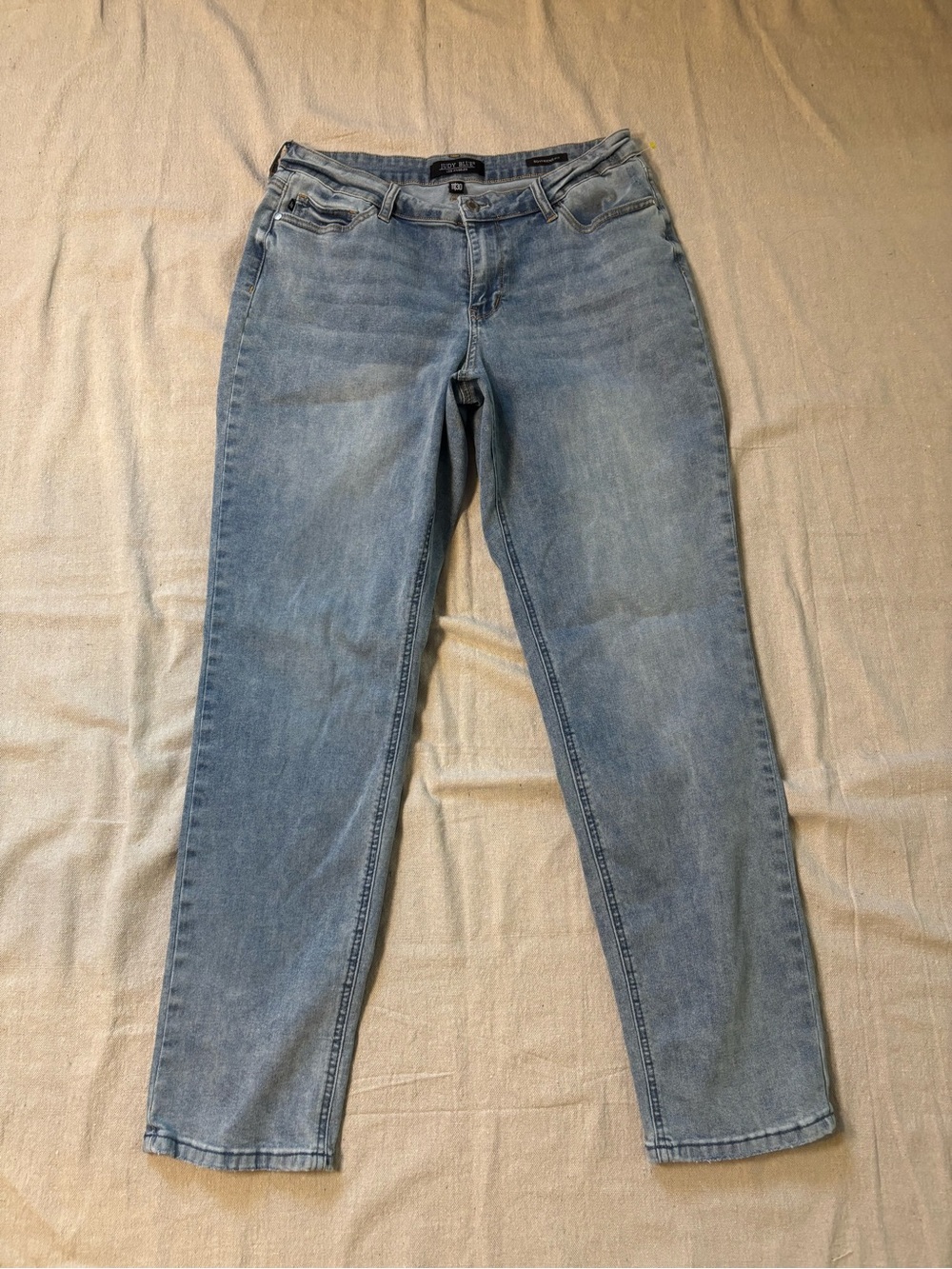 Judy Blue Light Blue Straight Leg Jeans